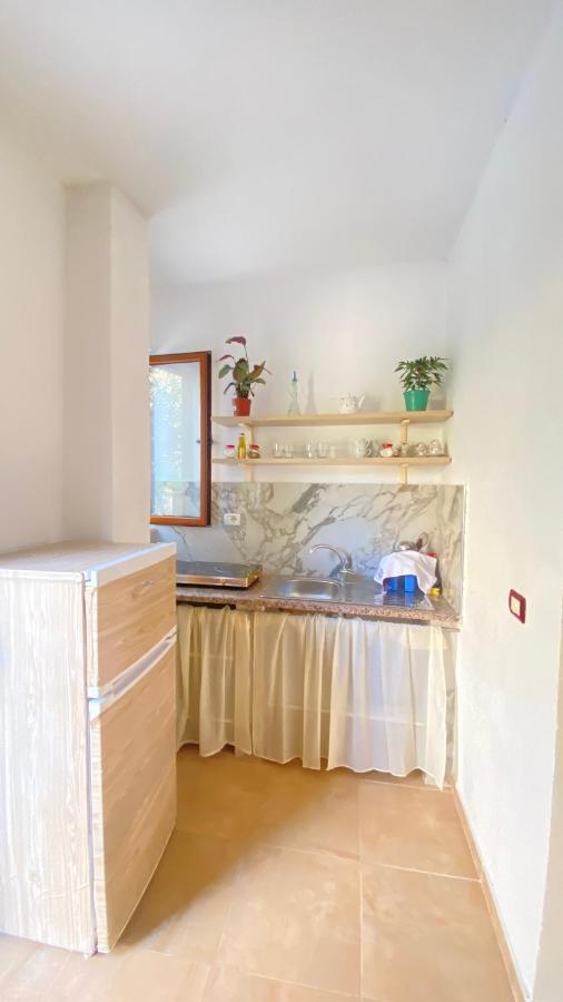 Besart Room Orikum Esterno foto